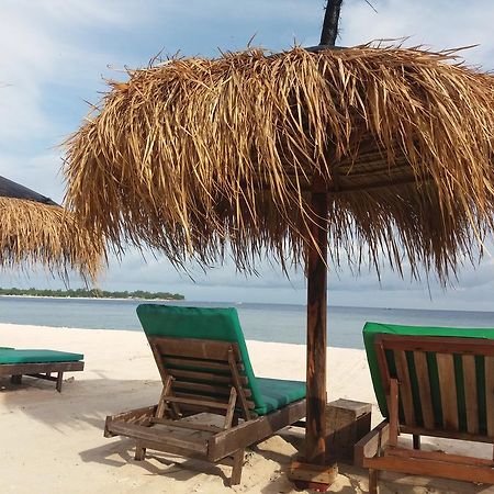 Balenta Bungalow Gili Meno Hotell Exteriör bild