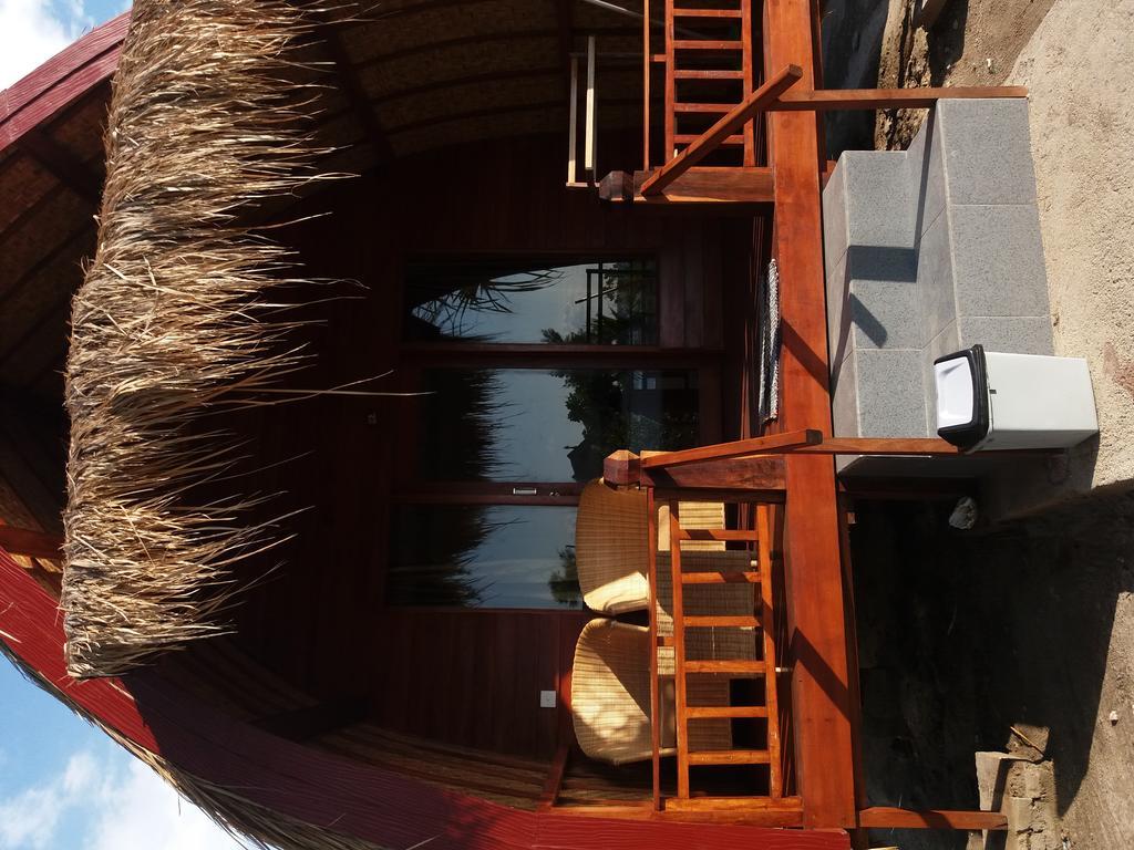 Balenta Bungalow Gili Meno Hotell Exteriör bild