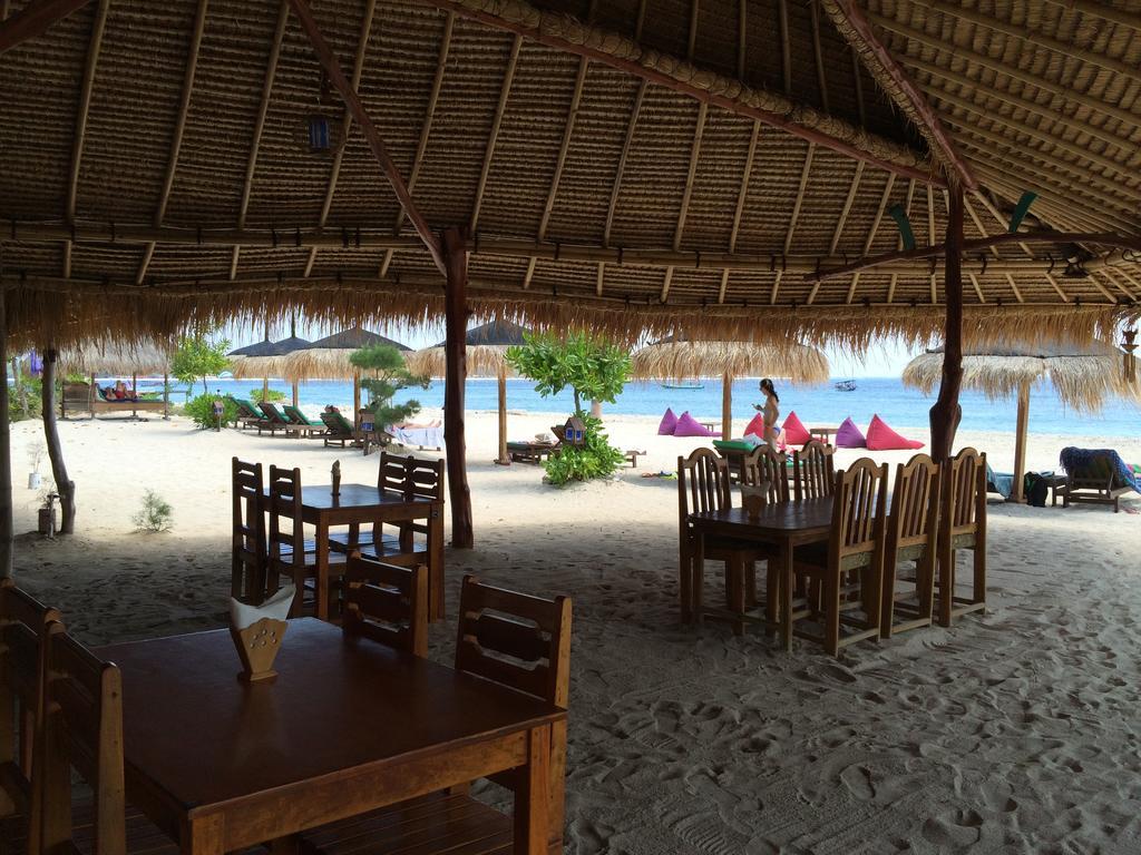 Balenta Bungalow Gili Meno Hotell Exteriör bild