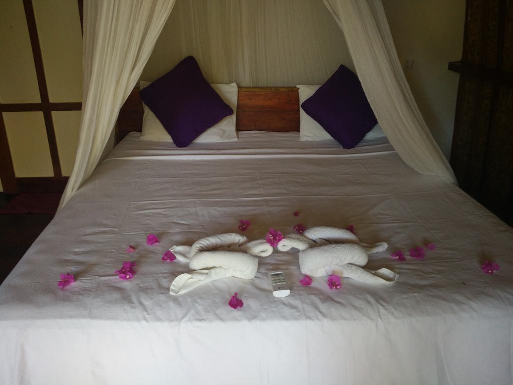 Balenta Bungalow Gili Meno Hotell Exteriör bild