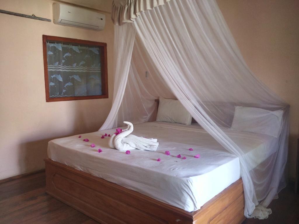 Balenta Bungalow Gili Meno Hotell Exteriör bild