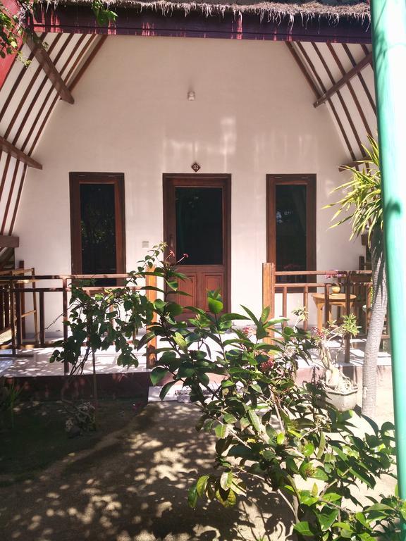 Balenta Bungalow Gili Meno Hotell Exteriör bild