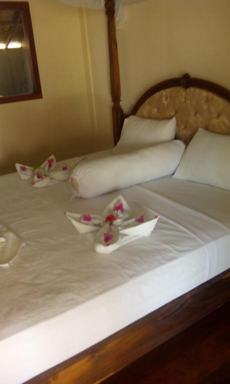 Balenta Bungalow Gili Meno Hotell Exteriör bild