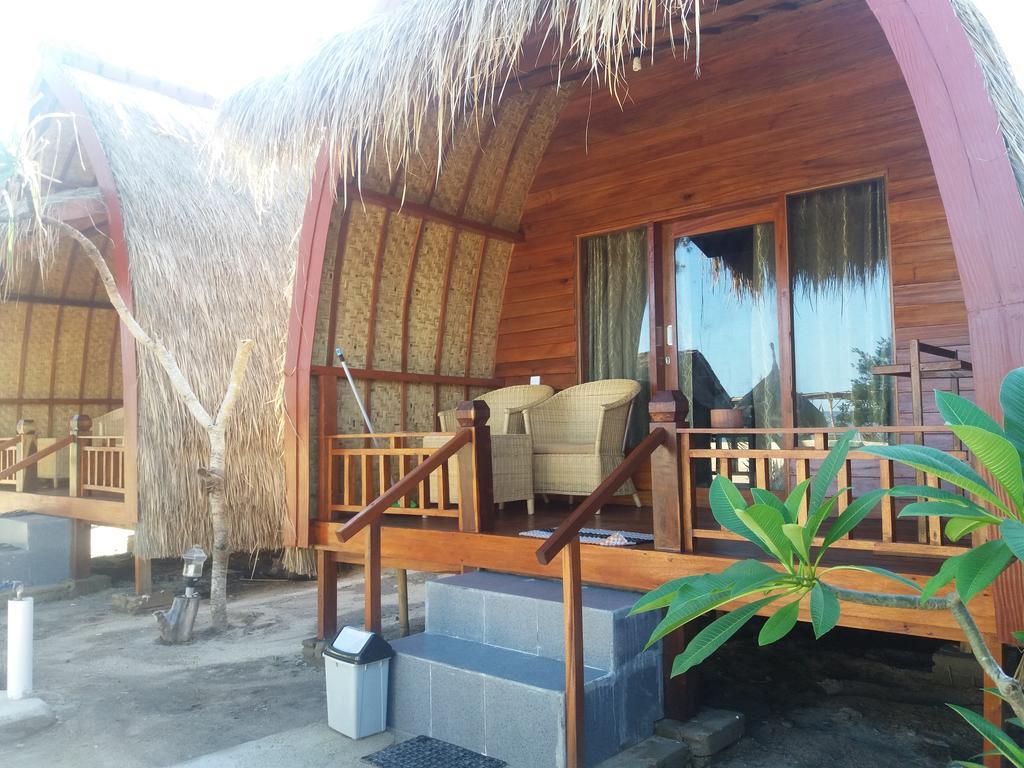 Balenta Bungalow Gili Meno Hotell Exteriör bild