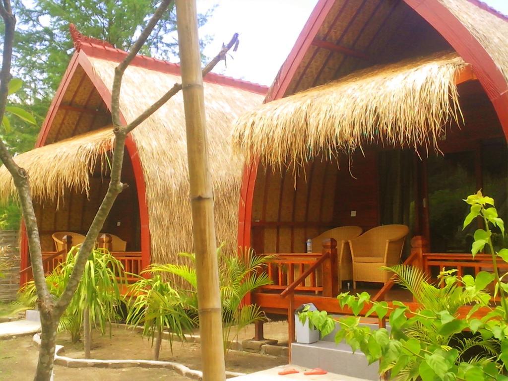 Balenta Bungalow Gili Meno Hotell Exteriör bild
