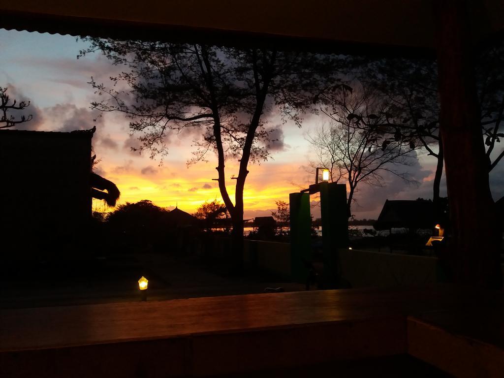 Balenta Bungalow Gili Meno Hotell Exteriör bild